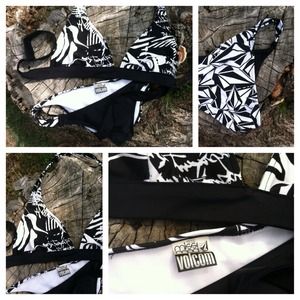Volcom black & white swimsuit.