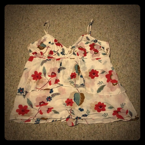 Floral V-Neck Strappy American Eagle Tank $12!!