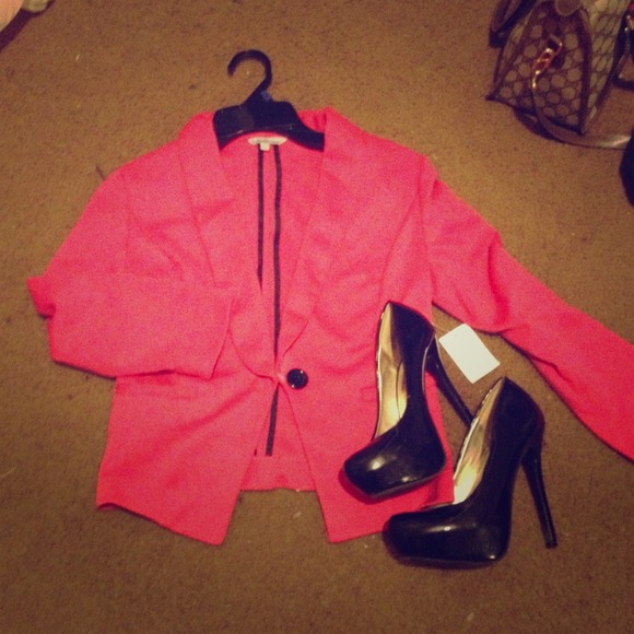 Pink blazer - Picture 1 of 1