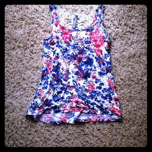 👍Reduced👍NWOT FULL TILT crochet back tank!