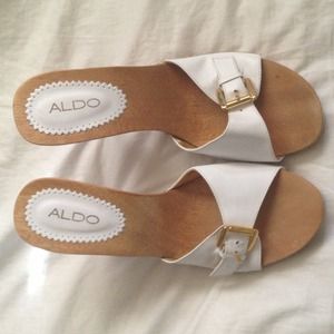 Aldo white leather & wood sandals gold rivets
