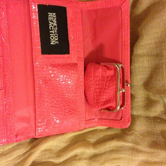 Authentic Kenneth Cole wallet - Picture 4 of 4
