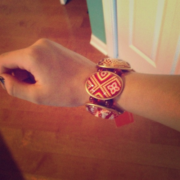 NWT chunky boho braclet