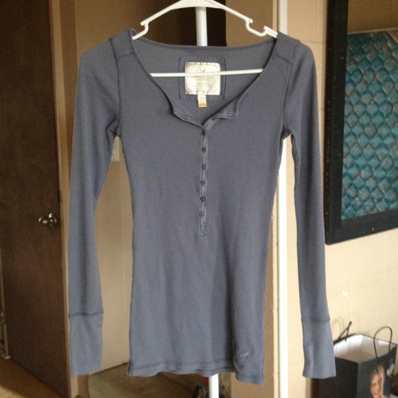 ❤️SOLD❤️American Eagle Longsleeve