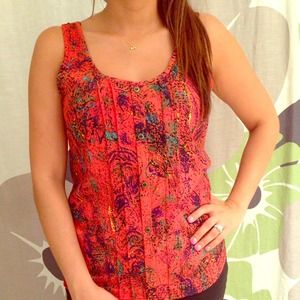 SOLD Vibrant tank with black crochet details