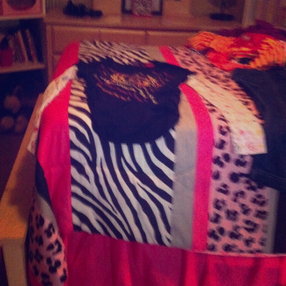 Long sleeve tee shirt