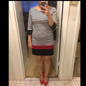 Striped Mini dress with 3/4 sleeves.