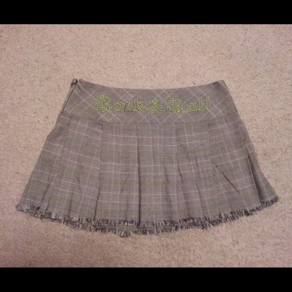 🔴SALE🔴Gray and Green plaid skirt💚