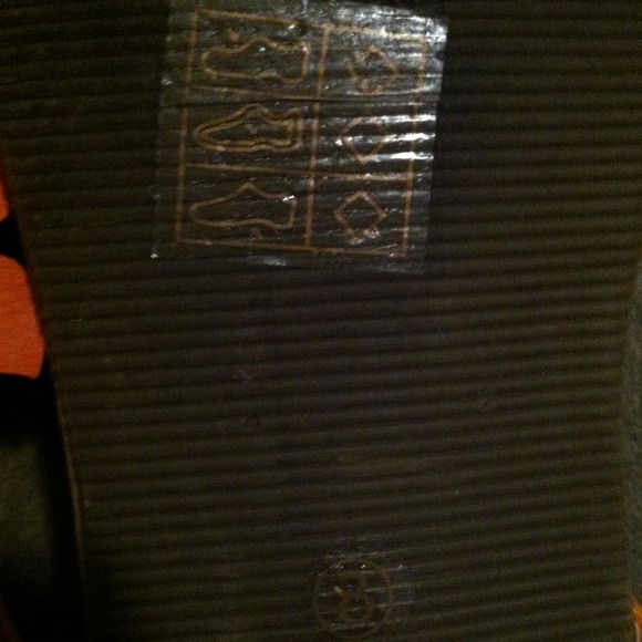 SANDALS - Picture 3 of 3