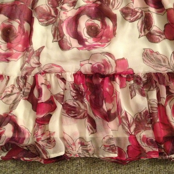 Strapless flower dress - Picture 2 of 4