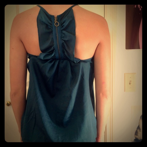 Exposed zipper tank!