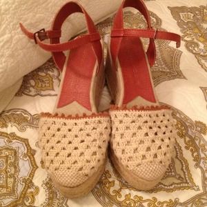 Lucky Brand wedges- 6.5