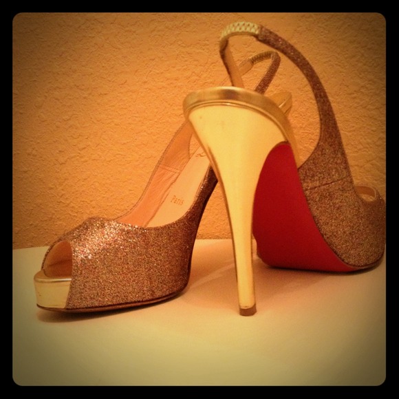 💯Authentic Christian Louboutin 👠