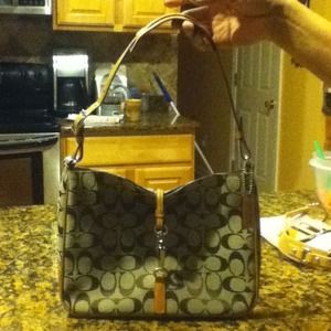 👜👜Coach Handbag👜👜