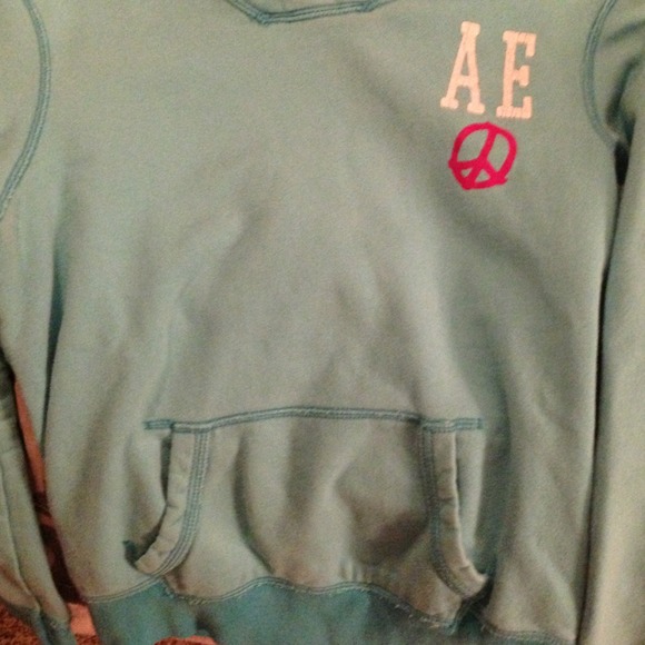 🔴REDUCED; AE Hoodie