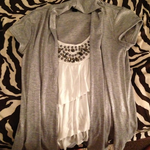 Two in one short sleeve shirt.