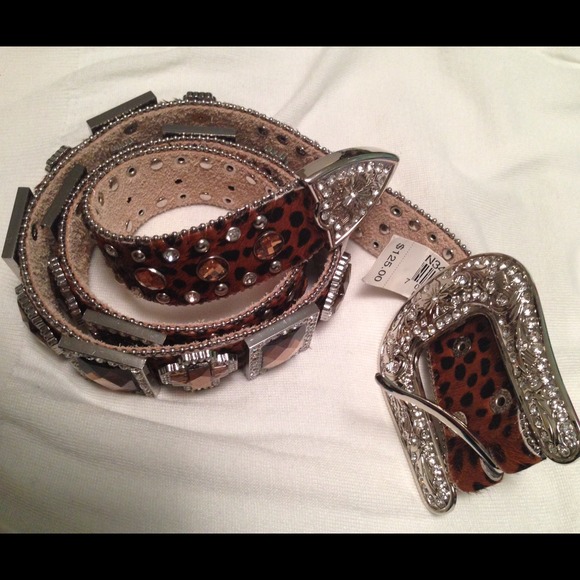 Cowgirl belt 💋🔫🔥 - Picture 2 of 3