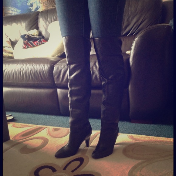Guess over the knee boots excellent condition.