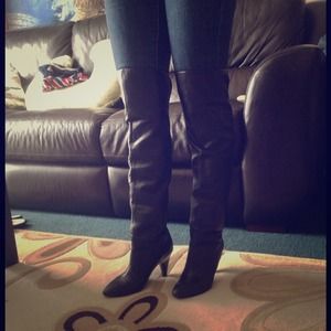 Guess over the knee boots excellent condition.