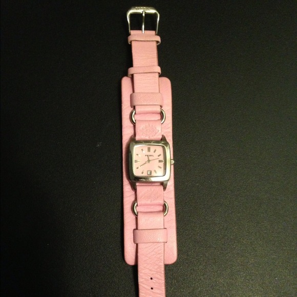 💯% Authentic Vintage Looking Leather Fossil Watch - Picture 2 of 3