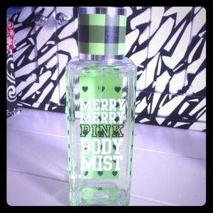 Pink Merry Merry Body mist perfume