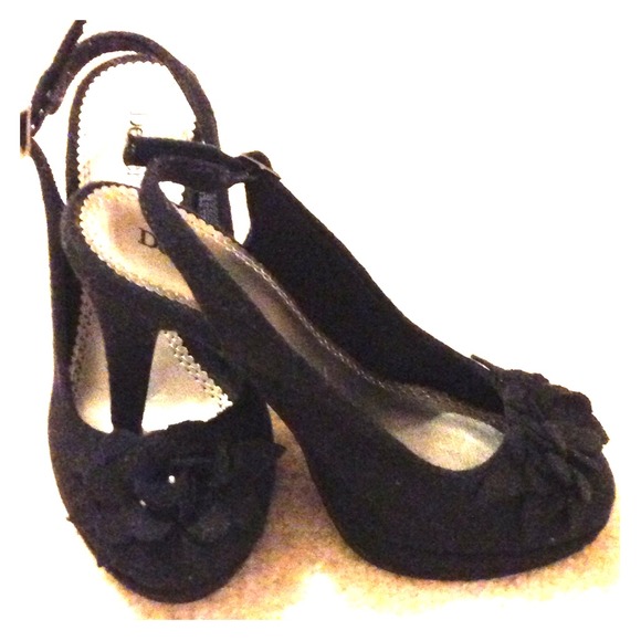 Black Dexter Pumps