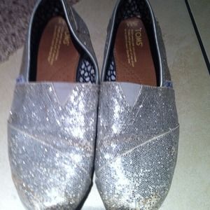 Glitter toms!!!