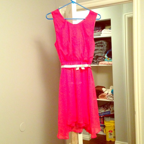 Cute coral dress!