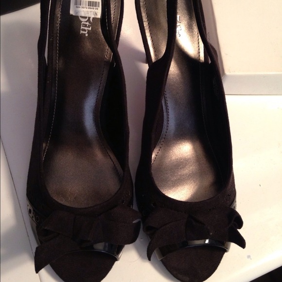 East5th open toe shoe - Picture 1 of 4