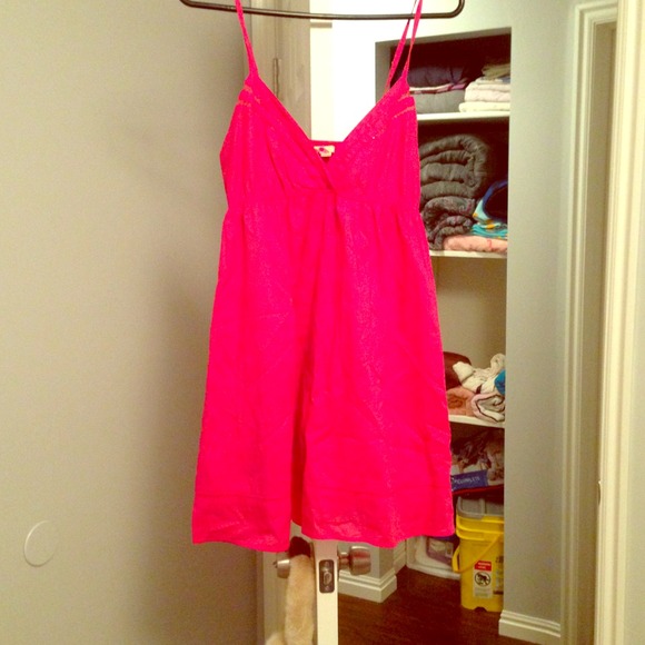 Cute coral dress! Perfect for summer!
