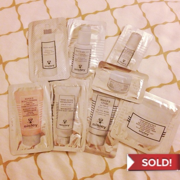 Gifted 💕 Sisley Paris Sample Set
