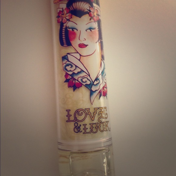 Ed hardy love&luck perfume