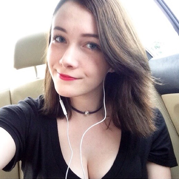 👑 Hello there! 👑 - Picture 1 of 4
