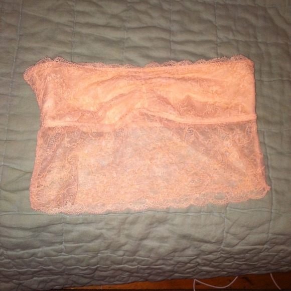 ***SOLD***Pink lace VS PINK bandeau