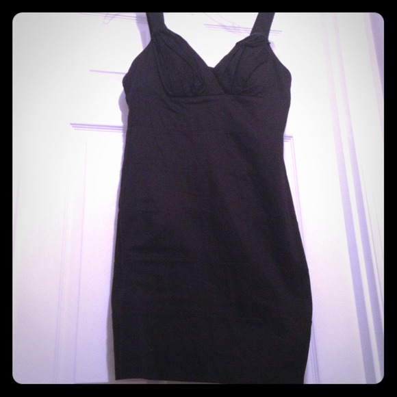 🚫Sold🚫Black knee length dress 💗 - Picture 1 of 3
