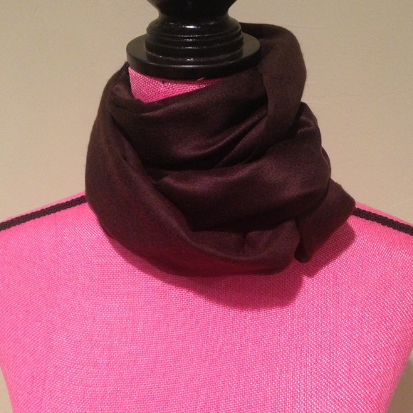 💥Reduced again!💥Chocolate brown cashmere scarf - Picture 4 of 4