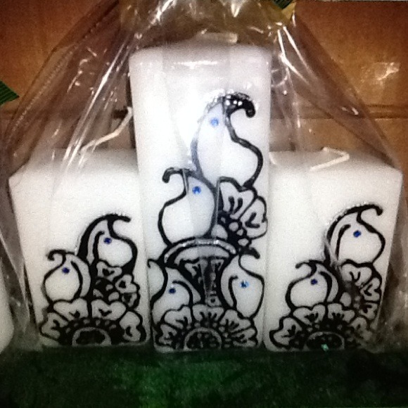 Set of 3 square candles in henna style