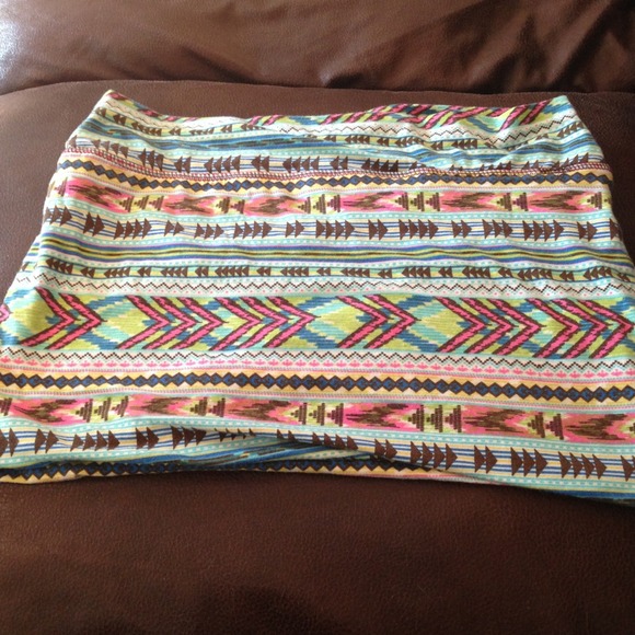 Short body con skirt