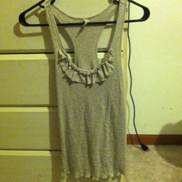 Grey tank top