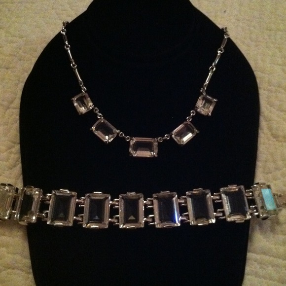 Swarvarski necklace and matching bracket