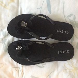 Guess black thong sandals