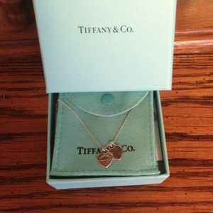 🚫Reduced🚫 Tiffany & Co. Double Mini Heart PDT