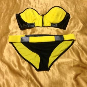 Very cool yellow black grey bikini with zip-front