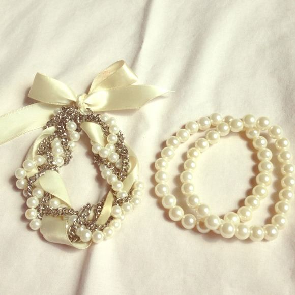 Pearl Bracelet Bundle