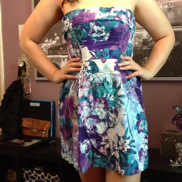 Strapless dress