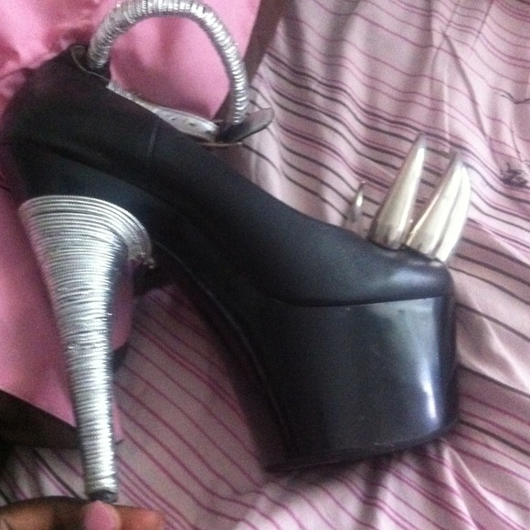 Platform heels - Picture 2 of 4