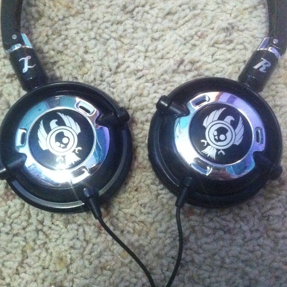 Skull candy head phones - Picture 2 of 2