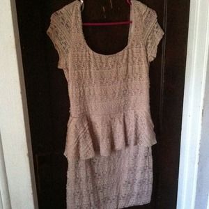 I am selling a love reign fitted XL dress