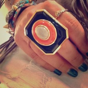 House of Harlow 1960 Ring