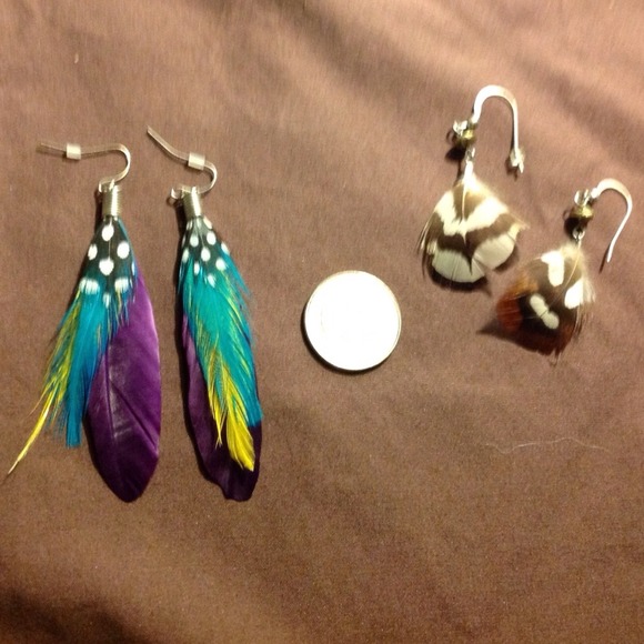 2 pair of feather earrings